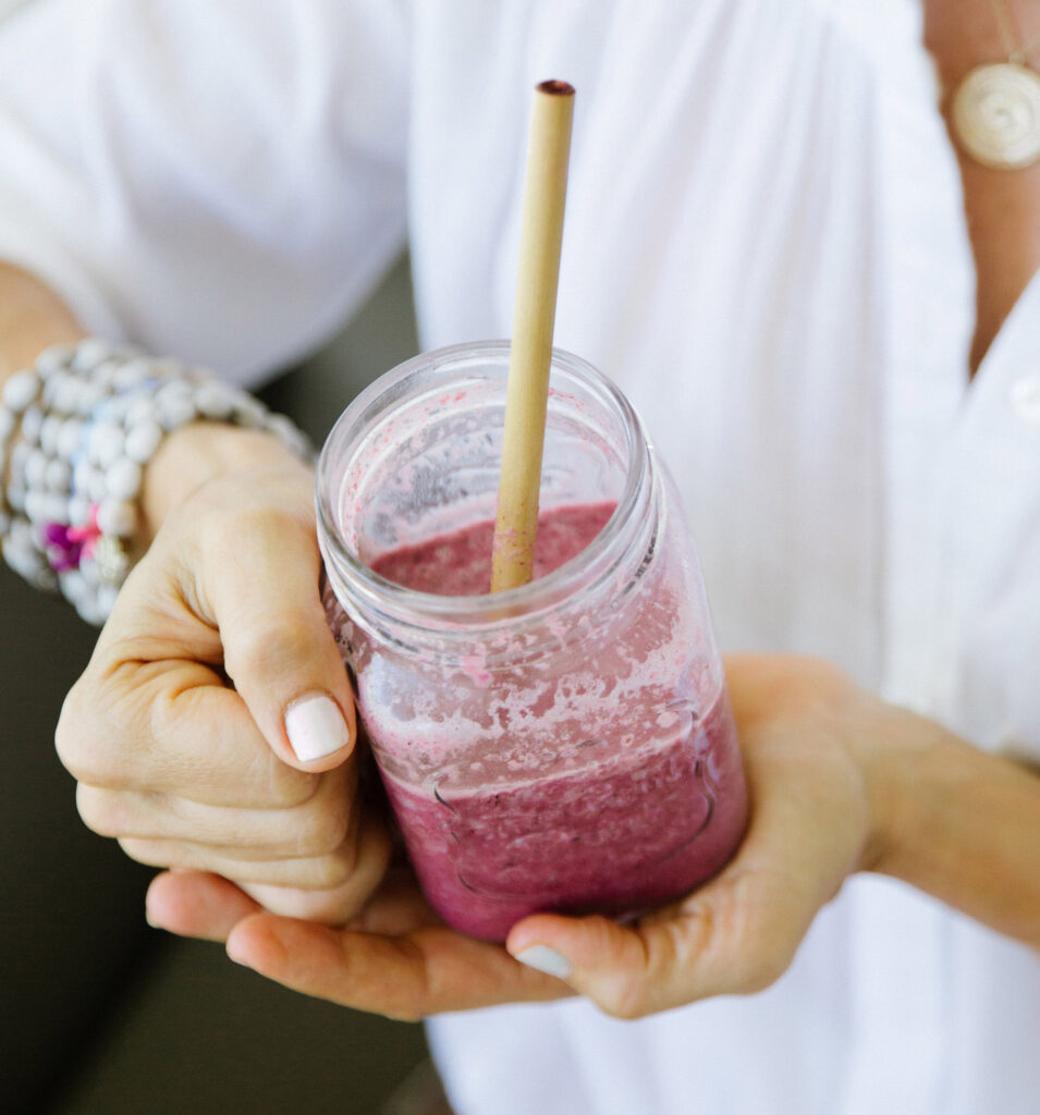 berry-antioxidant-smoothie